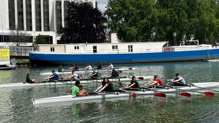AVIRON - (11/17 ans)